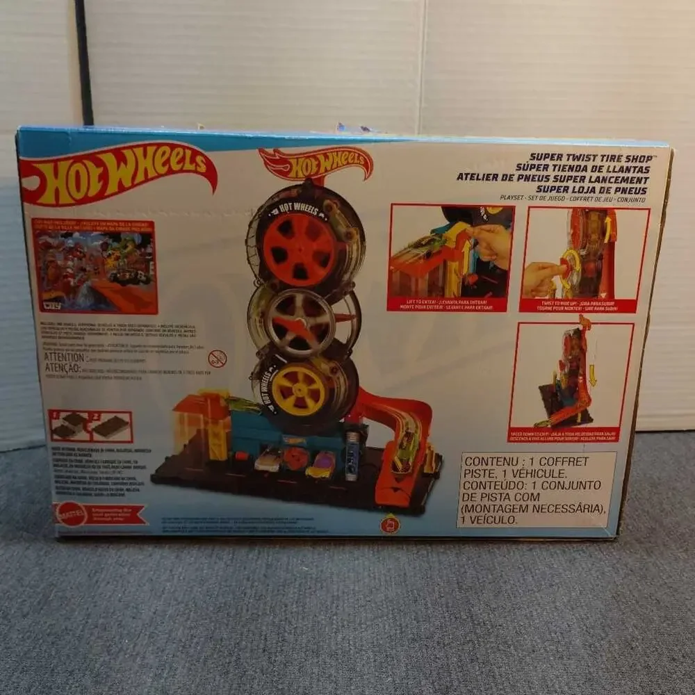 Hot Wheels City Super Twist Tire Shop Playset New Sealed Box Damage